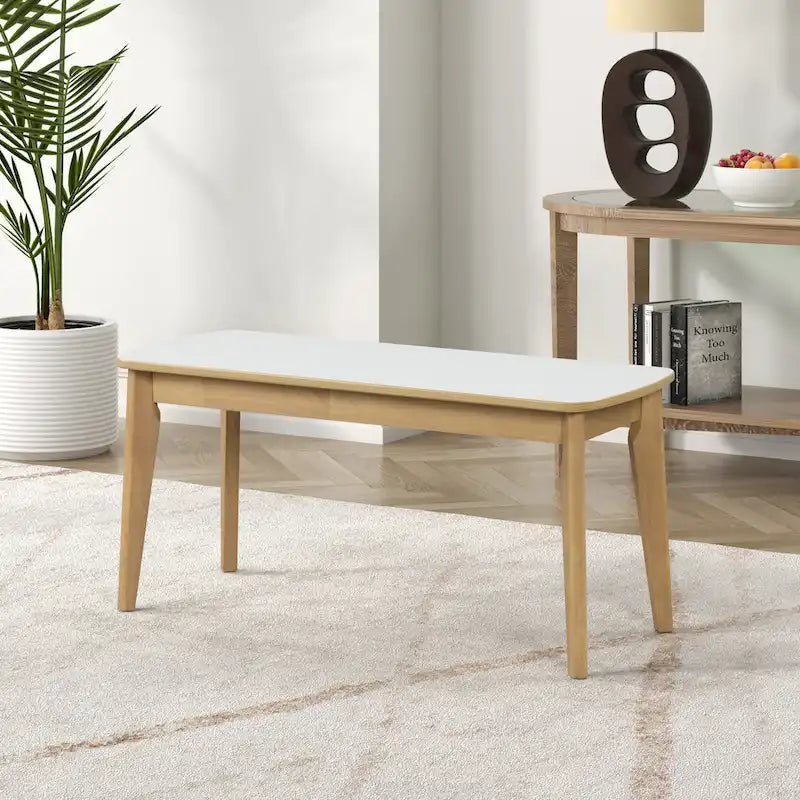 Ensemble de salle à manger rectangulaire 6 pièces avec 4 chaises rembourrées et un banc. Style moderne et décontracté.