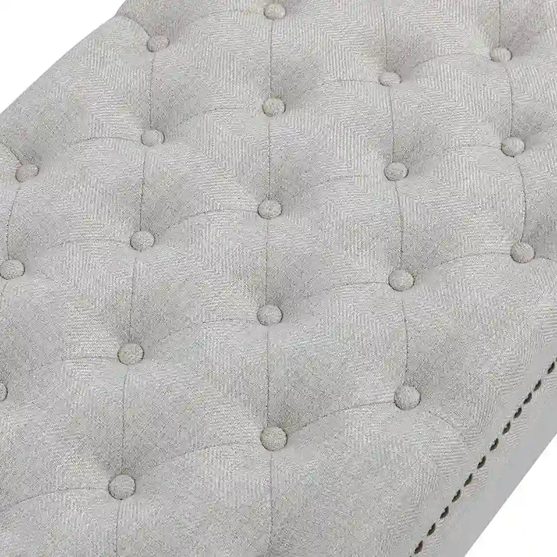 Banc de rangement Felix Classic capitonné avec garnitures cloutées par HULALA HOME