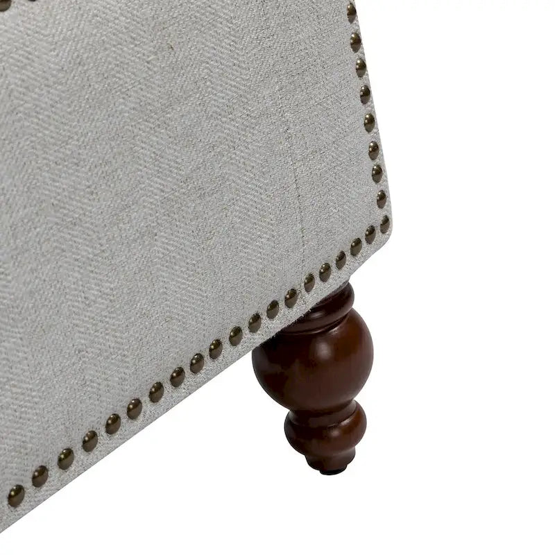 Banc de rangement Felix Classic capitonné avec garnitures cloutées par HULALA HOME