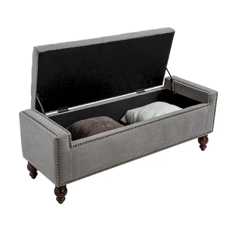 Banc de rangement Felix Classic capitonné avec garnitures cloutées par HULALA HOME