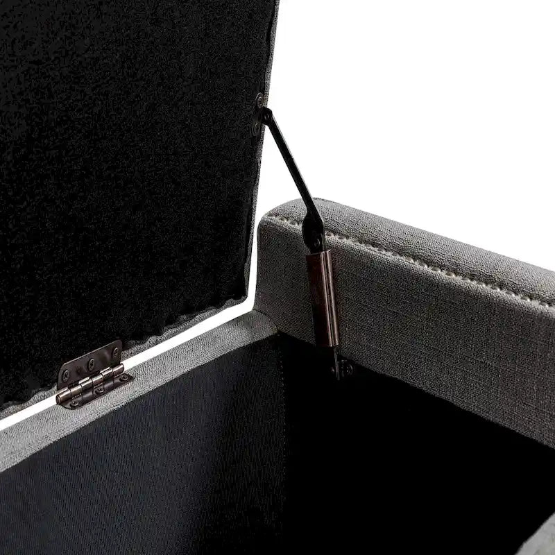 Banc de rangement Felix Classic capitonné avec garnitures cloutées par HULALA HOME