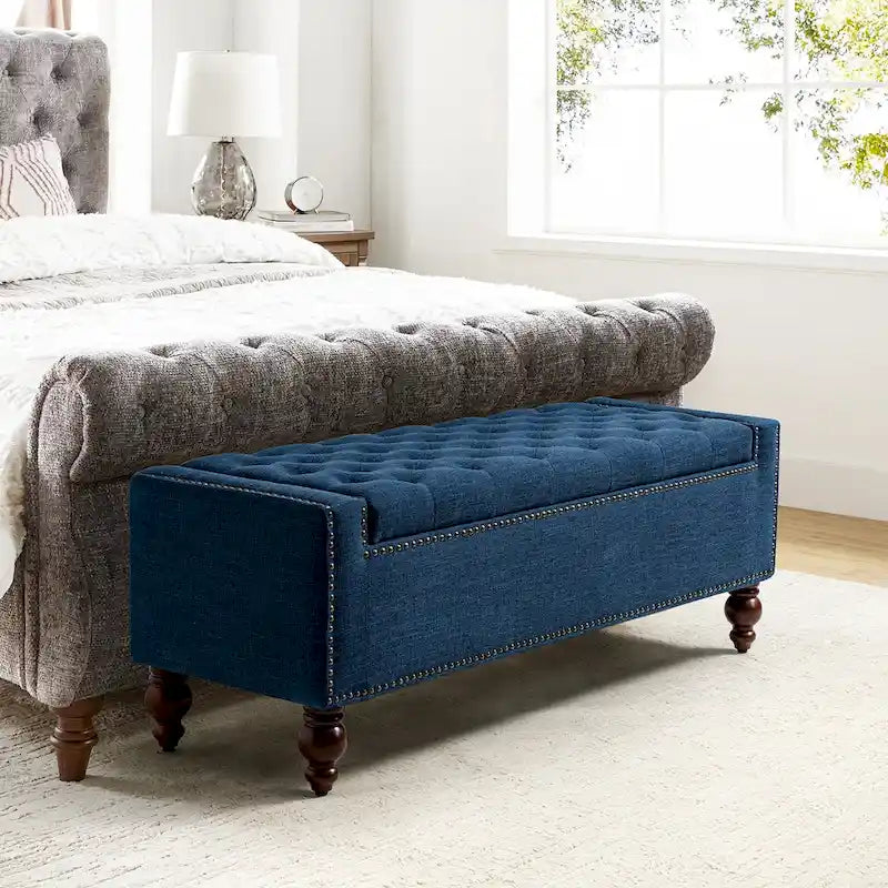 Banc de rangement Felix Classic capitonné avec garnitures cloutées par HULALA HOME