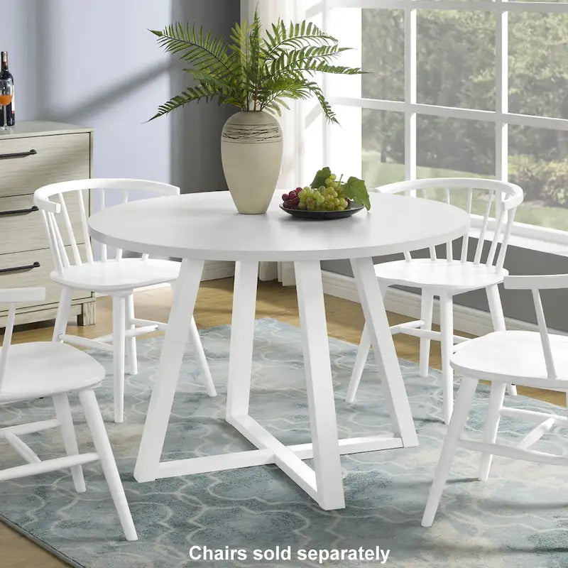 Table de salle à manger ronde Edo de Roundhill Furniture, piètement à tréteaux, finition blanche