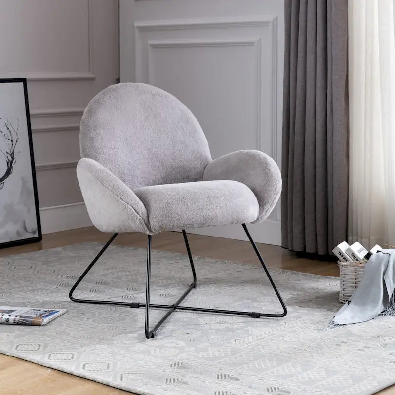 Fauteuil d'appoint moderne Corvus Rowen avec accoudoirs, revêtu de polaire.