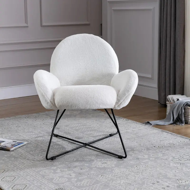 Fauteuil d'appoint moderne Corvus Rowen avec accoudoirs, revêtu de polaire.
