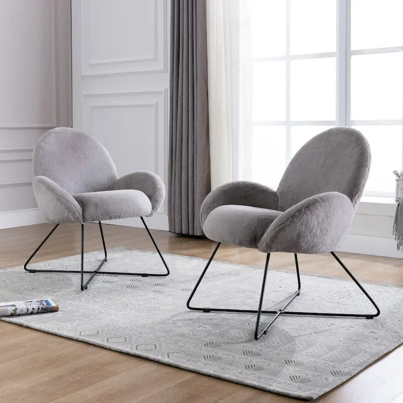 Fauteuil d'appoint moderne Corvus Rowen avec accoudoirs, revêtu de polaire.
