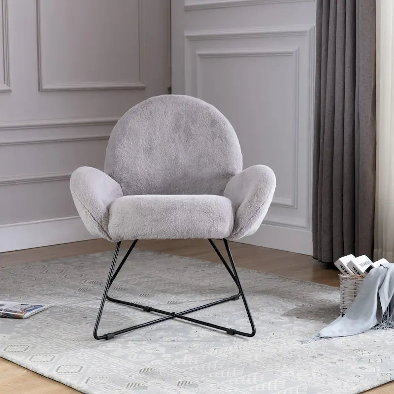 Fauteuil d'appoint moderne Corvus Rowen avec accoudoirs, revêtu de polaire.