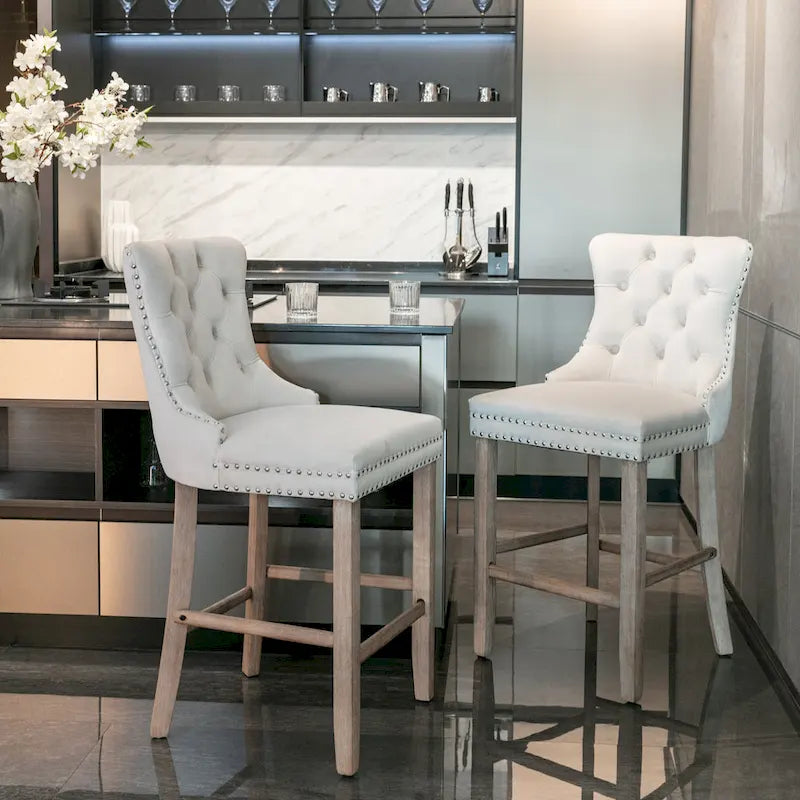 Tabourets de bar recouverts de velours