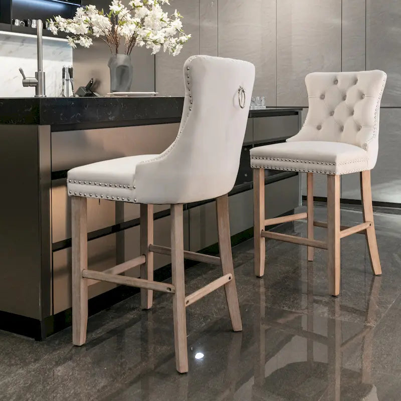 Tabourets de bar recouverts de velours