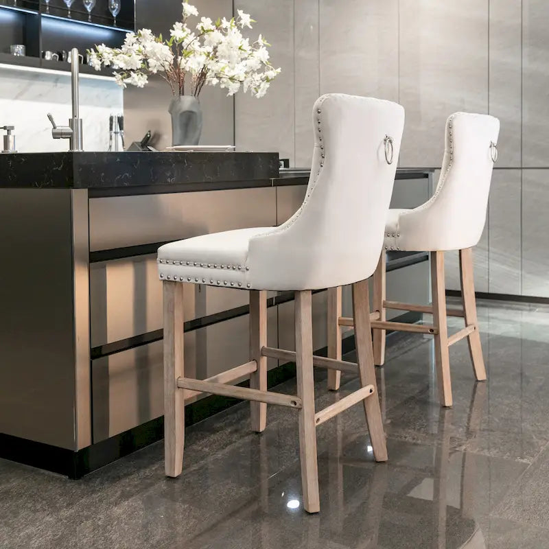 Tabourets de bar recouverts de velours