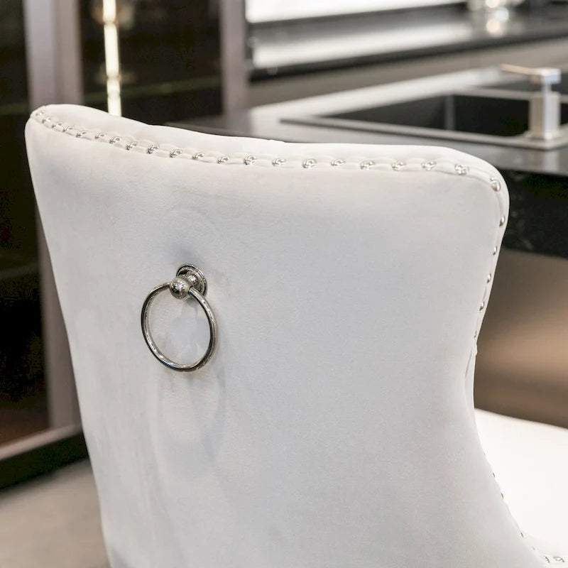 Tabourets de bar recouverts de velours