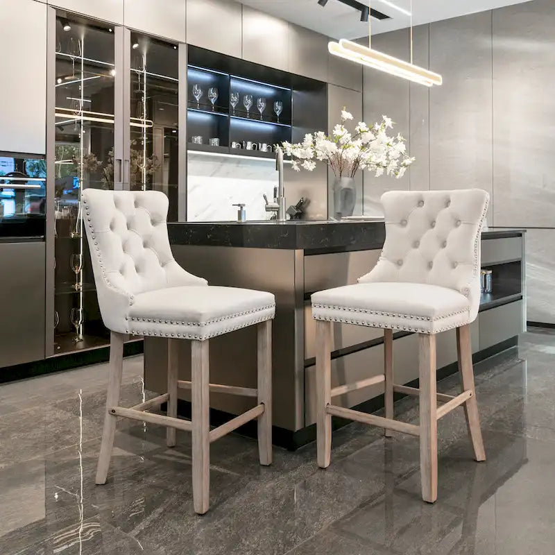 Tabourets de bar recouverts de velours