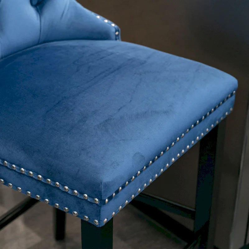 Tabourets de bar recouverts de velours