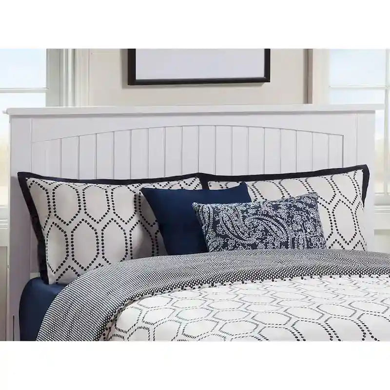 Lit plateforme Nantucket Queen avec pied de lit assorti, blanc