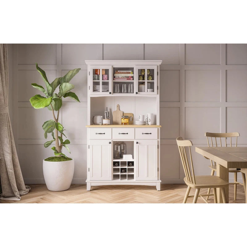 Buffet Homestyles, buffet blanc cassé avec vaisselier et plateau en bois