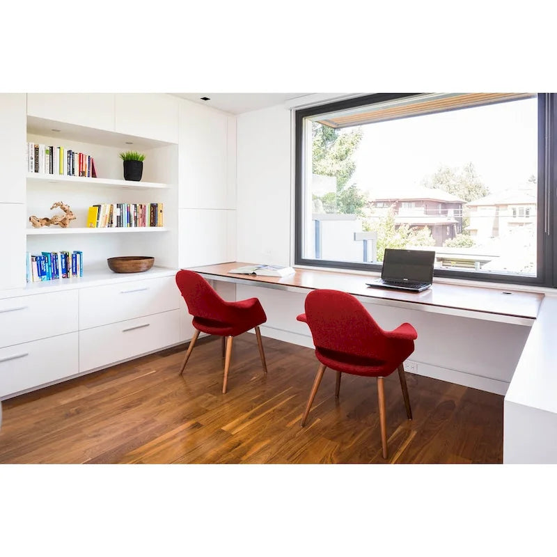 Ensemble de 2 fauteuils modernes en tissu bio avec pieds en bois brun noyer foncé, parfaits pour la salle à manger, le bureau ou comme fauteuil d'appoint.