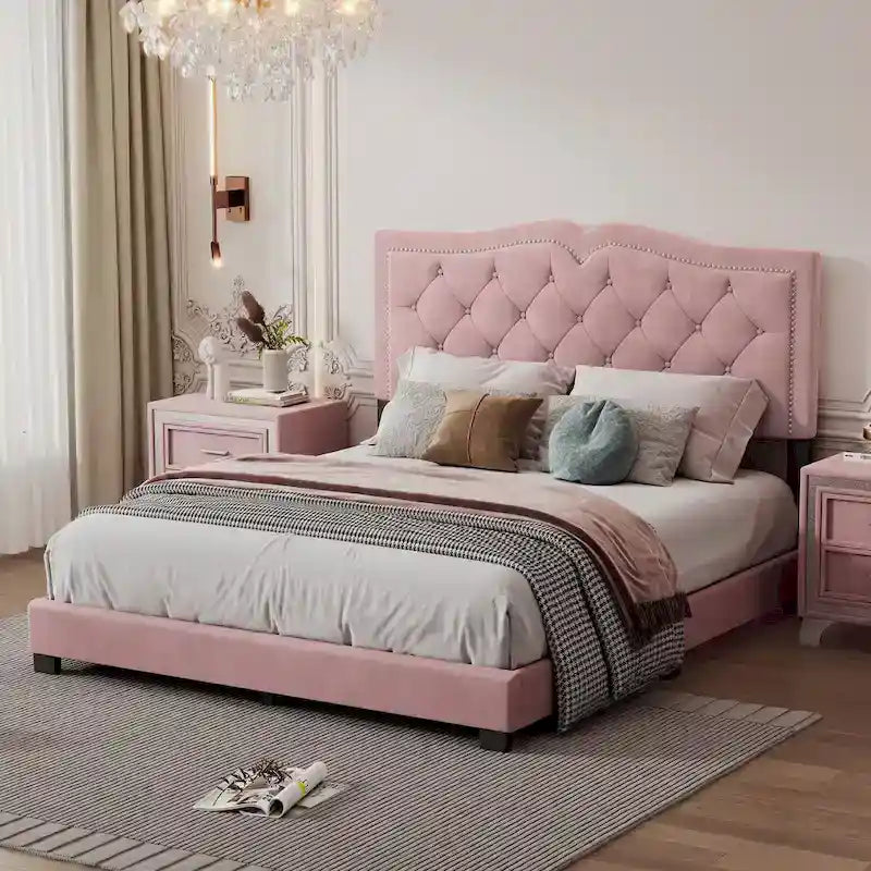 Cadre de lit rembourré Queen Size avec motif à rivets
