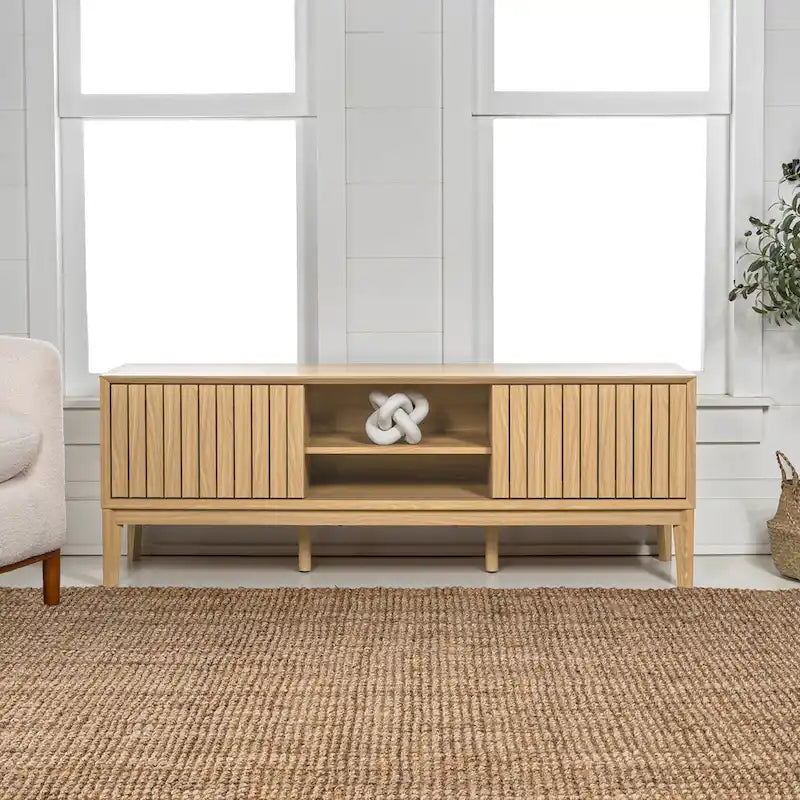 Meuble TV Damien 58 po, style ferme, avec 3 compartiments de rangement et portes coulissantes, compatible avec les téléviseurs jusqu'à 65 po, avec système de gestion des câbles, par JONATHAN Y - 58