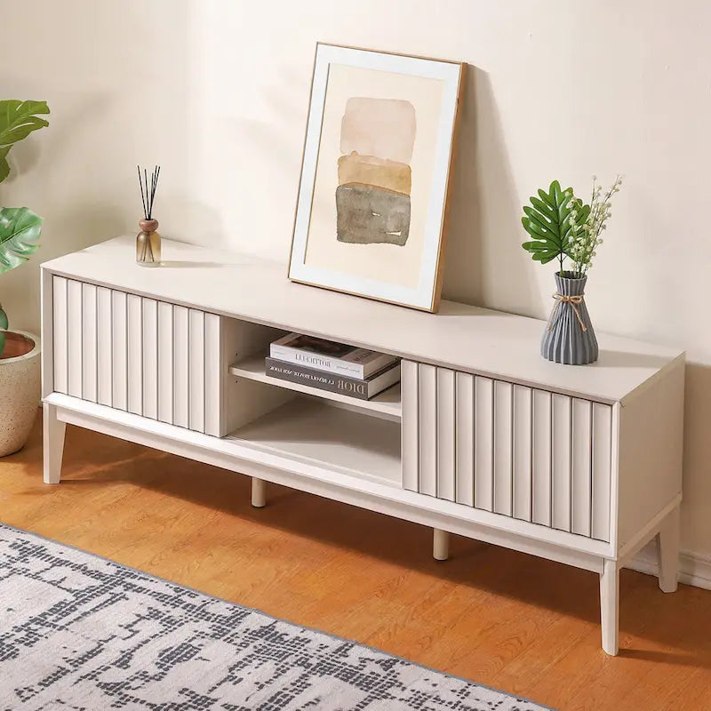 Meuble TV Damien 58 po, style ferme, avec 3 compartiments de rangement et portes coulissantes, compatible avec les téléviseurs jusqu'à 65 po, avec système de gestion des câbles, par JONATHAN Y - 58