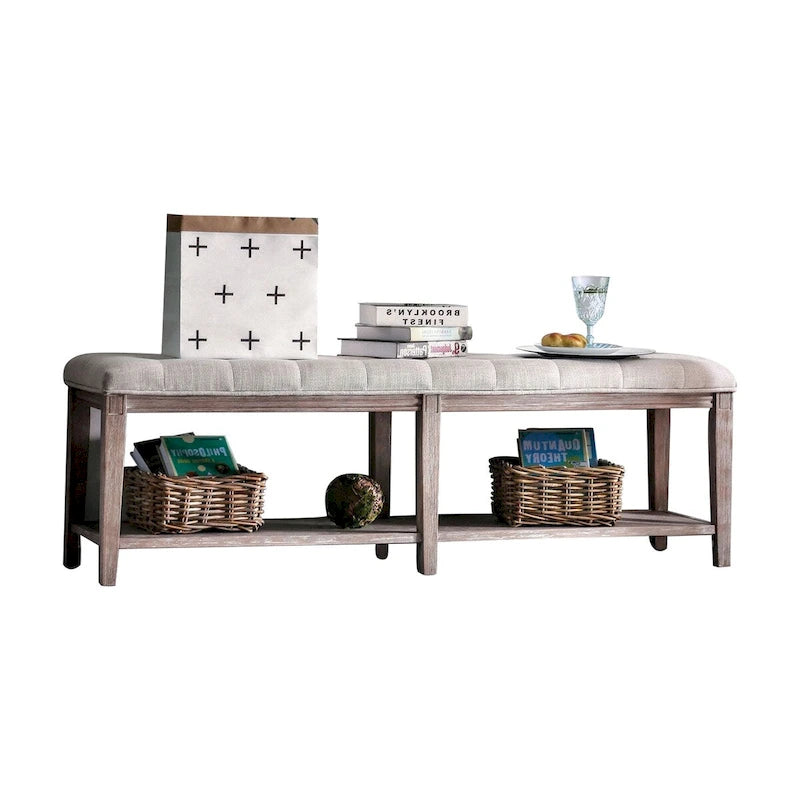 Banc en bois avec assise capitonnée.