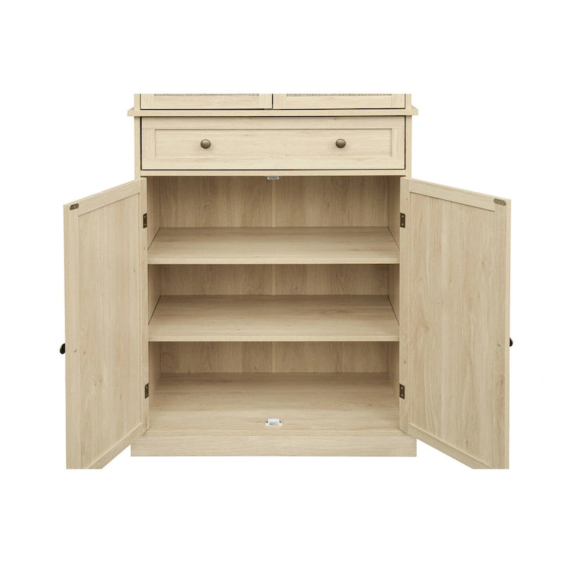 Armoire à 4 portes avec 1 tiroir et 4 étagères intérieures réglables.