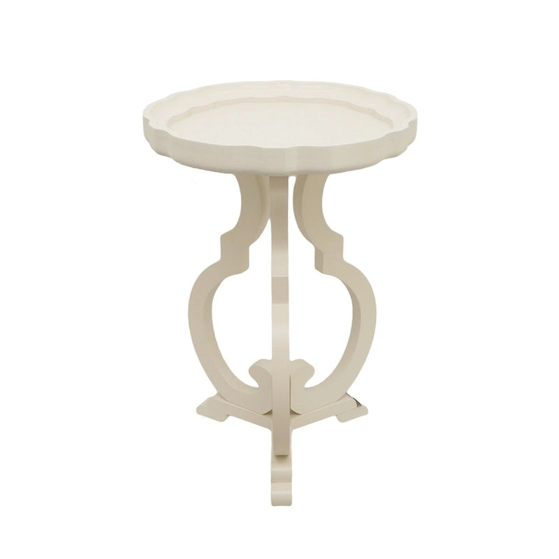 Table d'appoint de style campagnard français en bois avec plateau à bord festonné et pieds incurvés