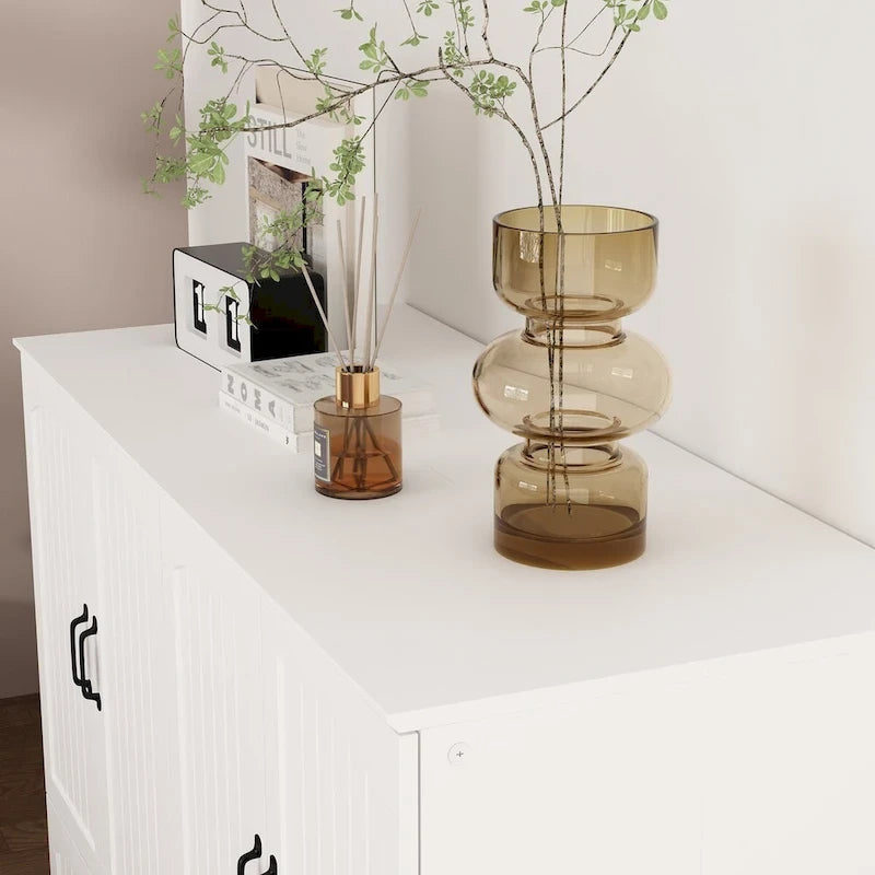 Lit escamotable multifonctionnel pour petits espaces, rangement et confort